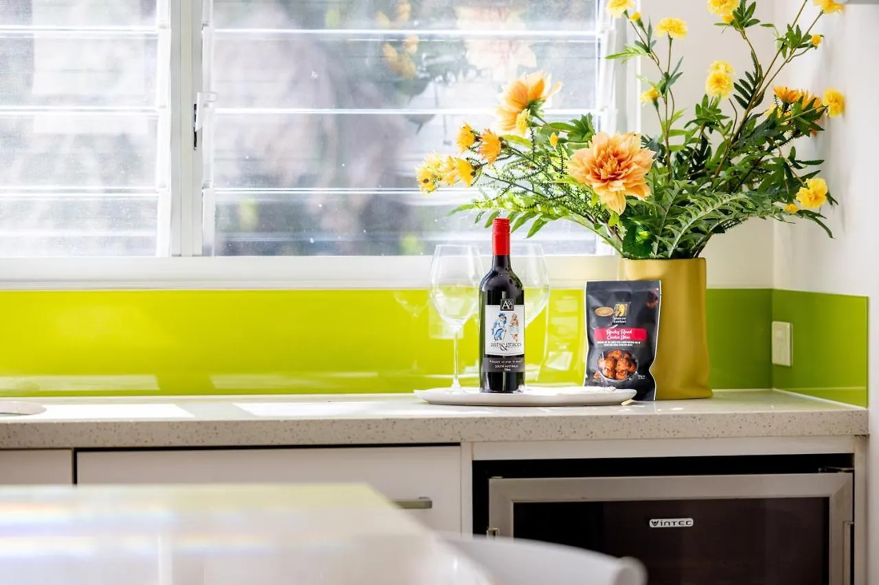 Holiday home Noosa Gem! Walking Distance To Cafes - Shops - Sunshine Beach And Dog Beach