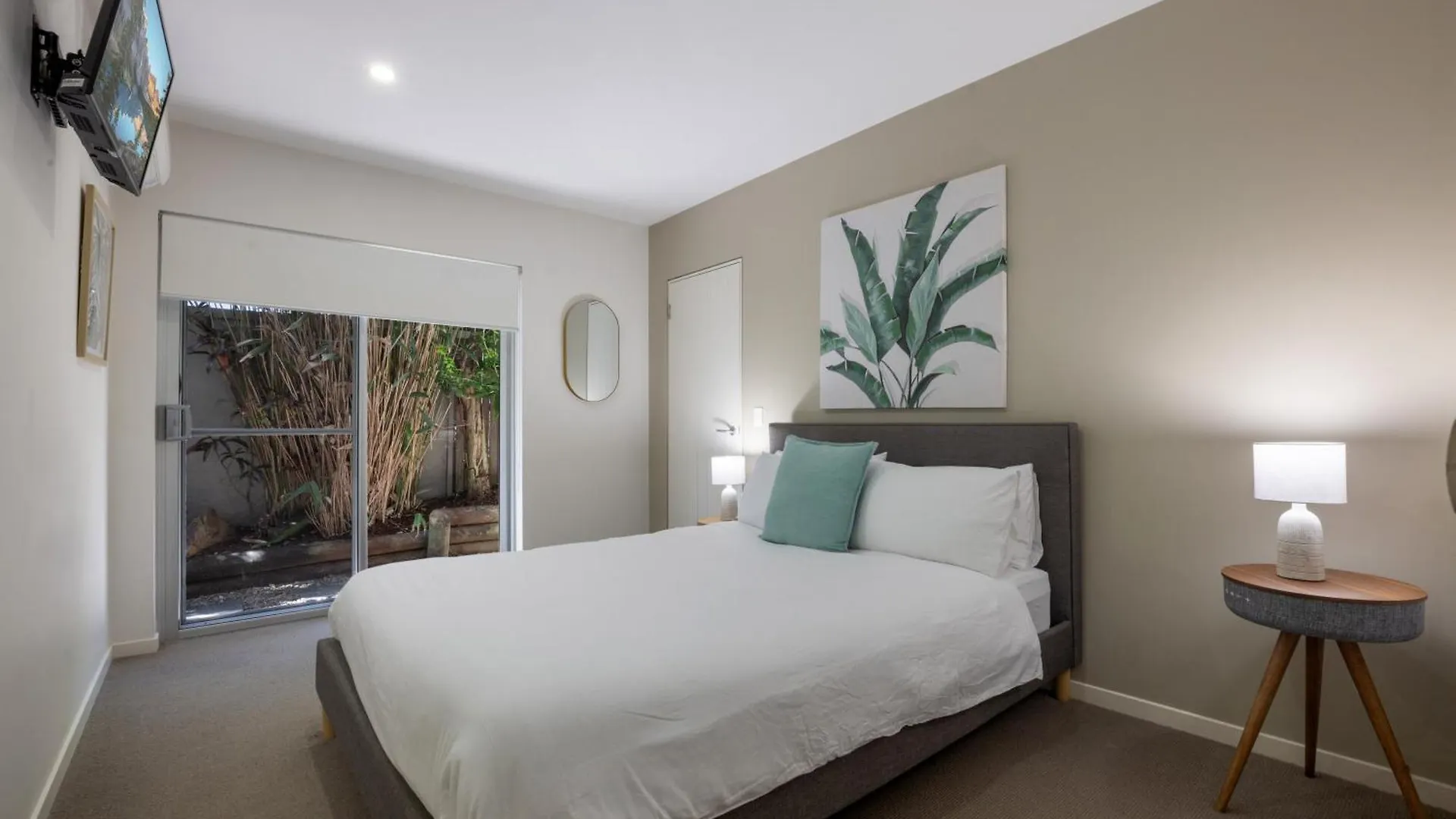 Noosa Gem! Walking Distance To Cafes - Shops - Sunshine Beach And Dog Beach Holiday home